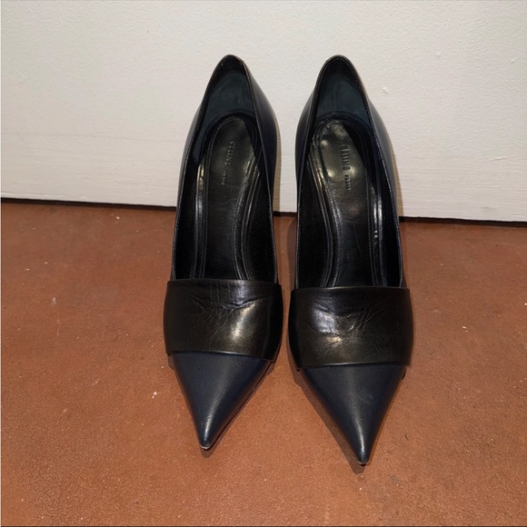 Celine Pointed Toe Navy and Black Heel - Picture 2 of 10